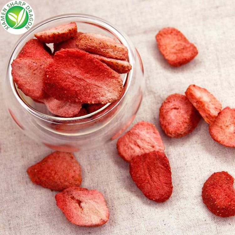 Vacuum fried strawberry slices supplier for bulk export